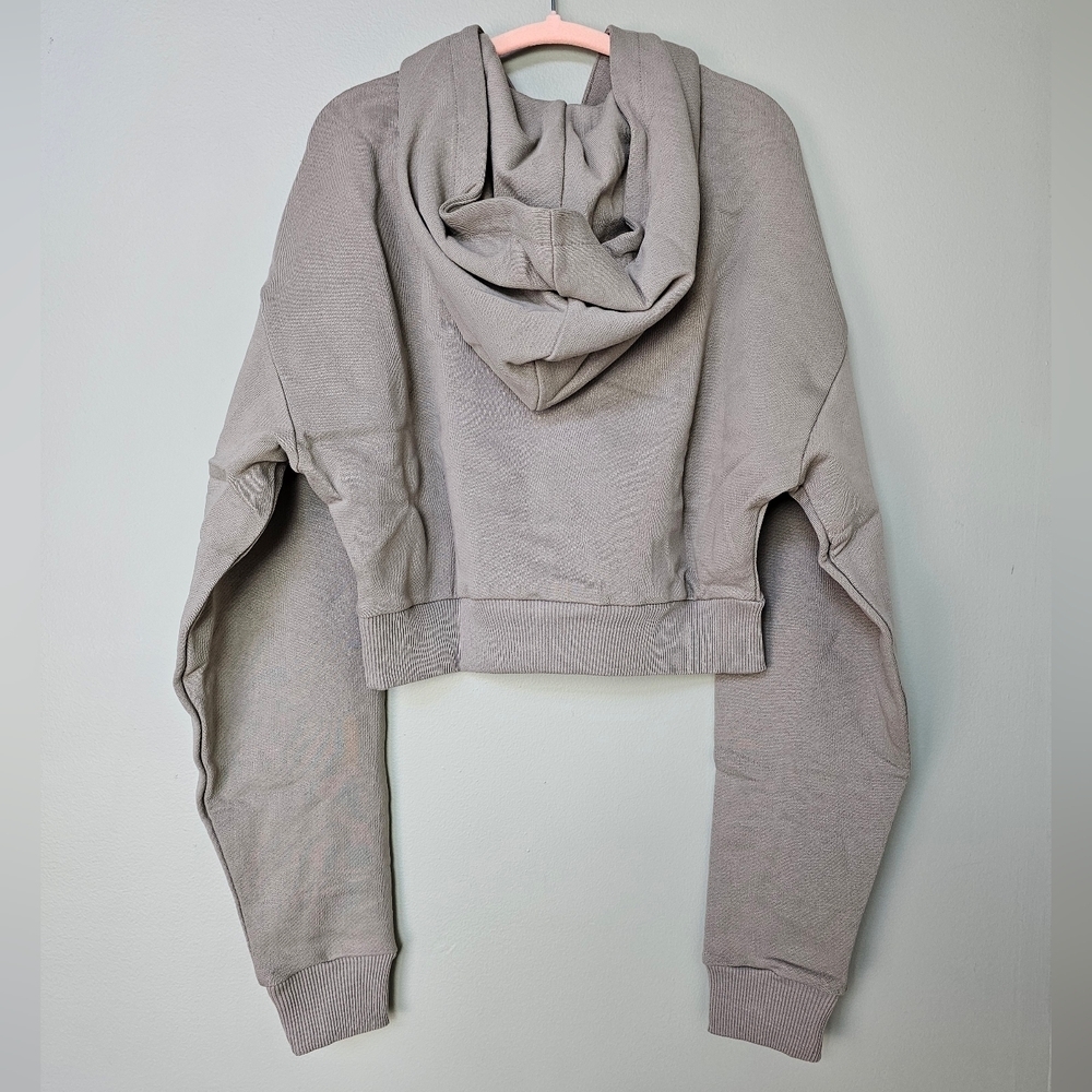 WEWOREWHAT Half-Zip Fleece Oversized Cropped Hoodie in Stone Color, Women's - Picture 4 of 9